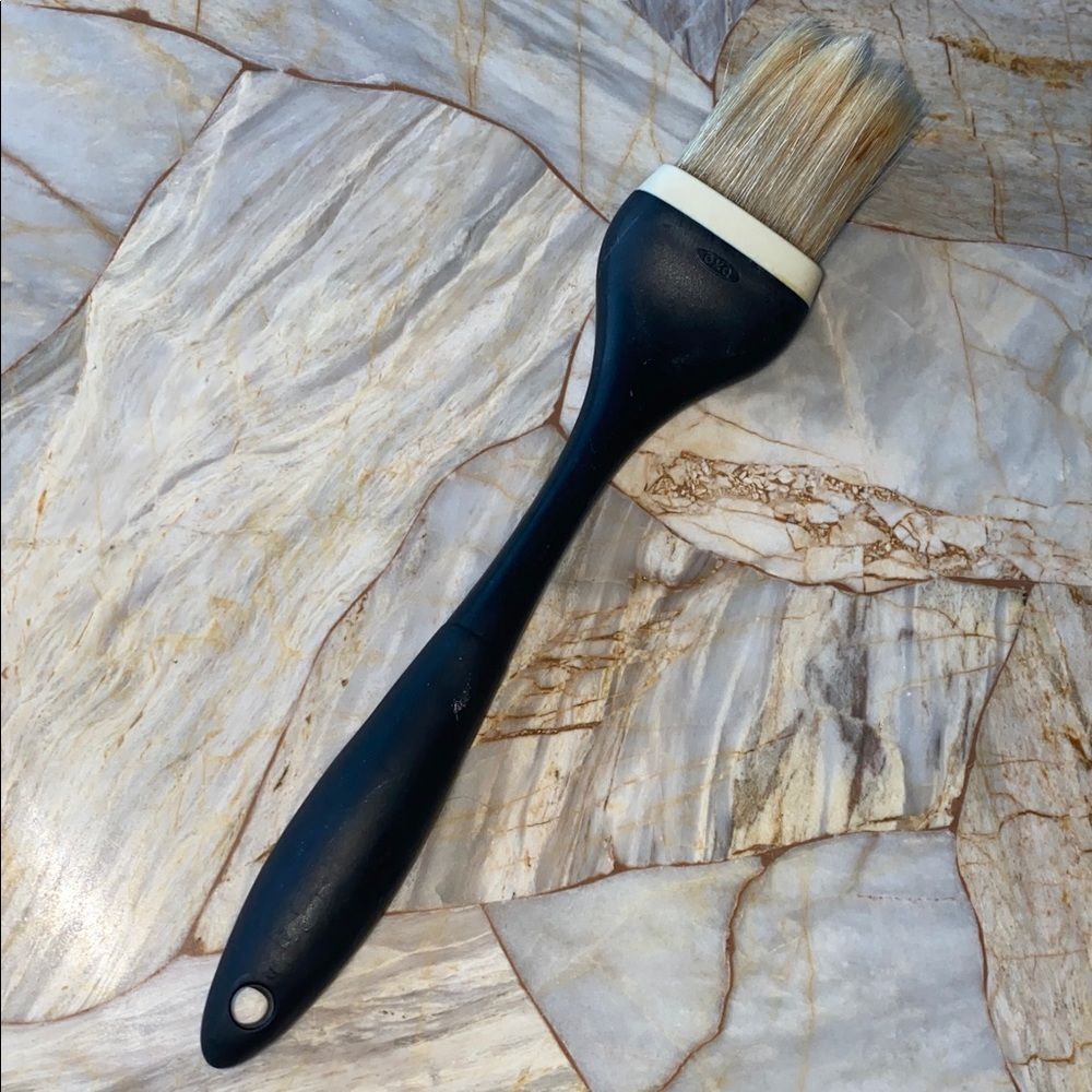 Oxo Black and White Silicone Basting Brush